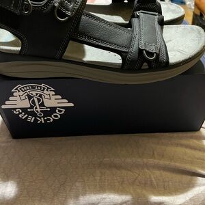 Dockers Black Open-Toe Sandals